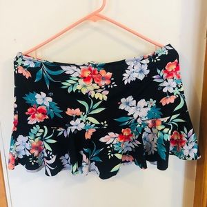 Tommy Bahama Floral Springs swim skirt-size large